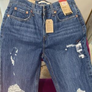 Levis mid rise pants